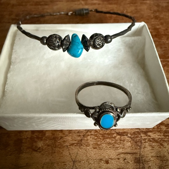 Vintage Jewelry - Vintage Turquoise and Sterling Silver Jewelry Set